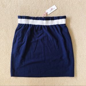 NWT Navy pull on skirt Vineyard Vines